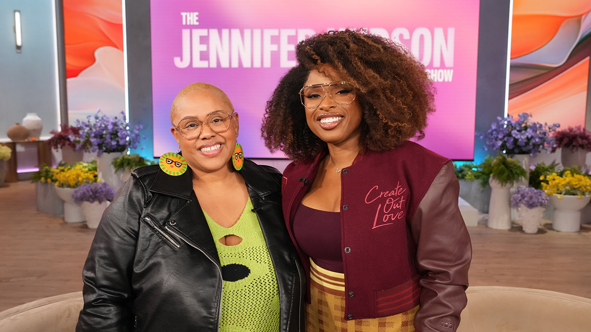 Victoria Scott Miller and Jennifer Hudson posing on a show set.